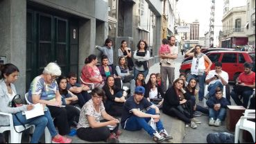 Una de las asambleas realizadas en Niñez por la crisis del área.