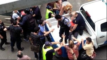 La detención en la puerta de Niñez hace tres semanas desnudó una crisis más profunda.