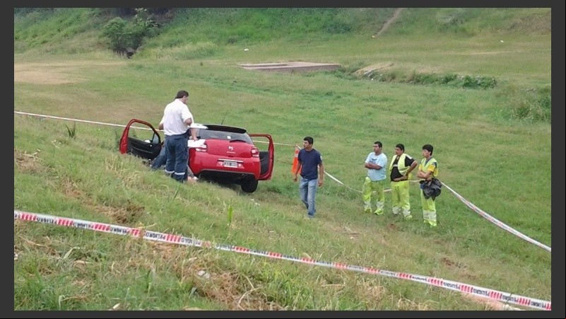 La pareja fue asesinado cuando circulaba en auto por el  Sur.