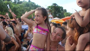 El público cantó y bailó durante toda la tarde.