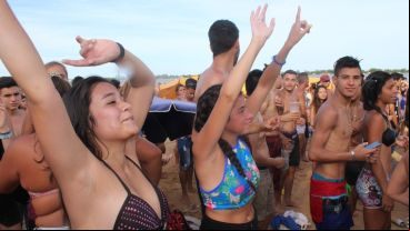 El público cantó y bailó durante toda la tarde.