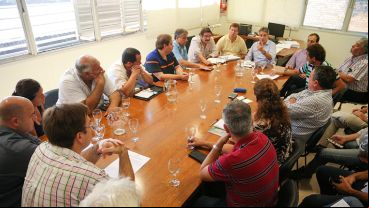Autoridades provinciales y la Cámara Empresaria del sector.