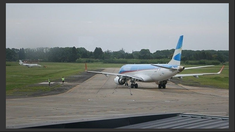 Al aeropuerto Fisherton llegarán 13 nuevas rutas aéreas de cuatro empresas.