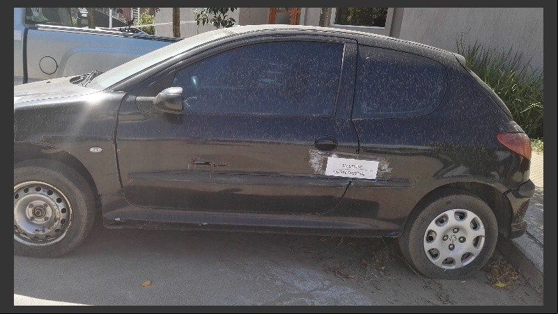 En el interior del auto encontraron en el 2014 un revólver, una picana, chalecos antibalas, cintas de embalar y precintos plásticos.