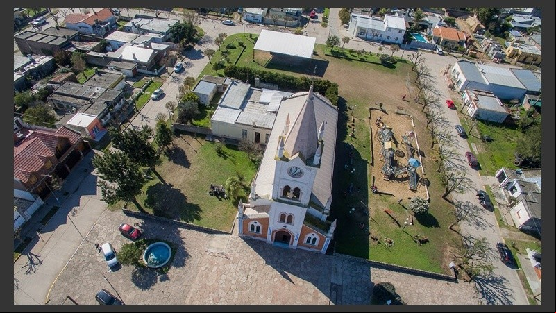 Desde el aire la Parroquia Santo Domingo Guzmán. 