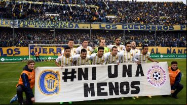 El equipo titular posó con la consigna.