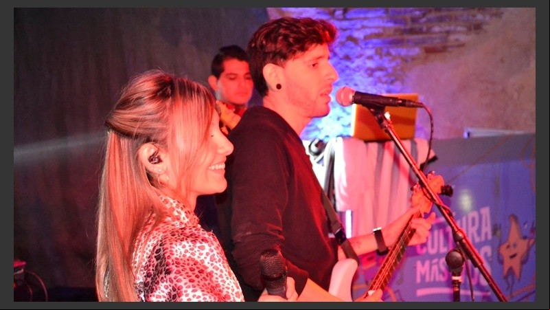 La banda Enero concluyó la jornada con un gran recital. 