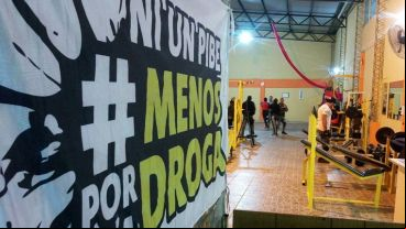 La campaña "Ni un pibe menos por la droga" en diferentes espacios.
