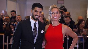 La alfombra roja se llenó de famosos este viernes en el City Center.
