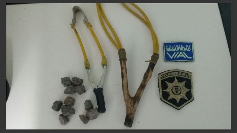 Las gomeras secuestradas a los adolescentes. 