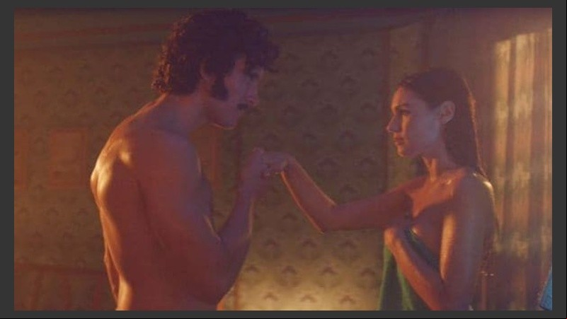 Pampita, protagonista de un de las escenas más fogozas de la película.