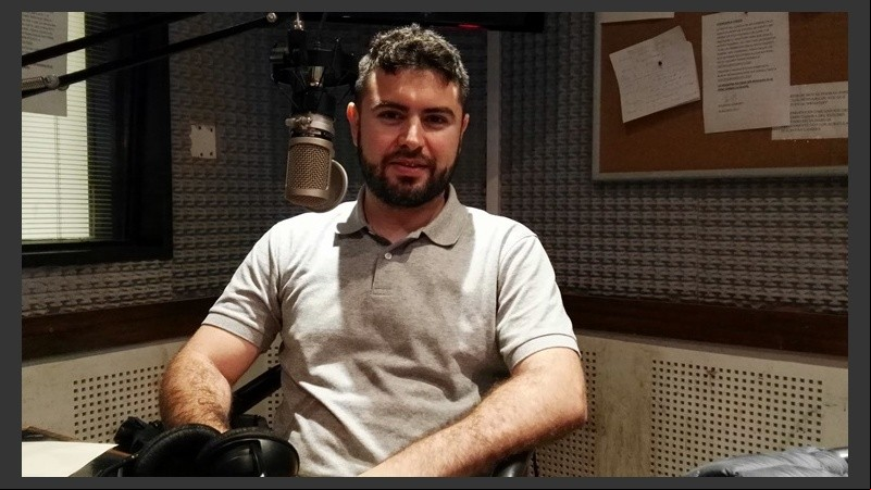 Panichelli en los estudios de Radio 2.