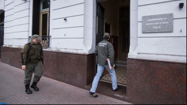 Gendarmería allanó este lunes la comisaría 7ª, donde detuvieron al joven de Florencio Varela.
