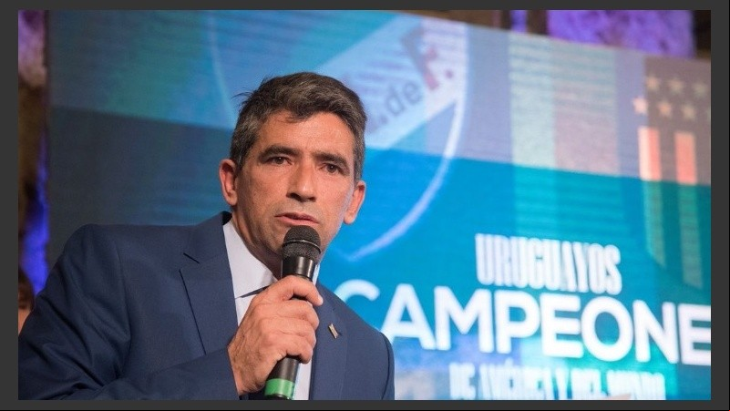 Según medios locales, Vázquez aceptó la renuncia.
