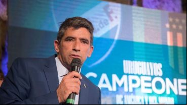 Según medios locales, Vázquez aceptó la renuncia.