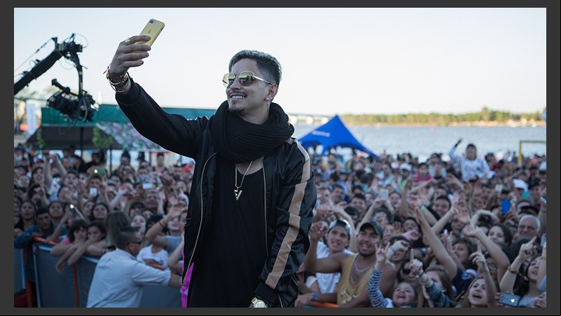 Una selfie para no olvidar los festejos en su paso por Rosario.