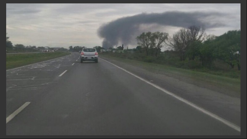 El siniestro visto desde la autopista Rosario-Santa Fe