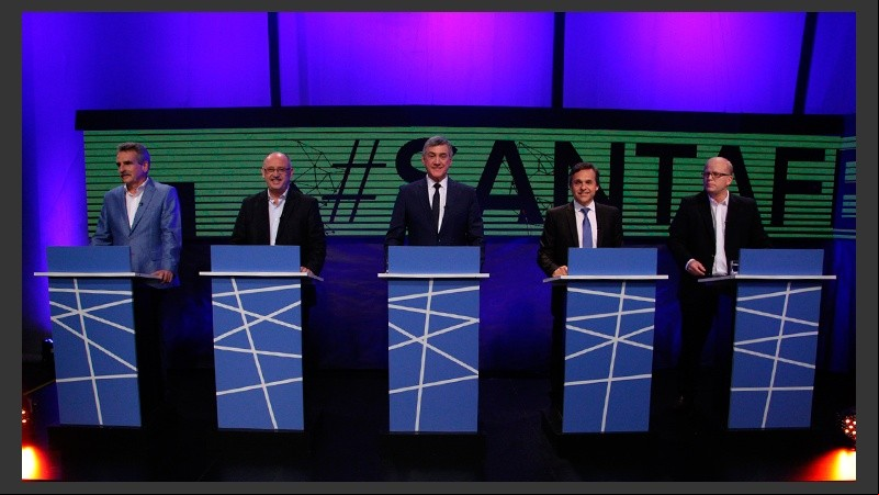 Los cinco candidatos que participan del debate.