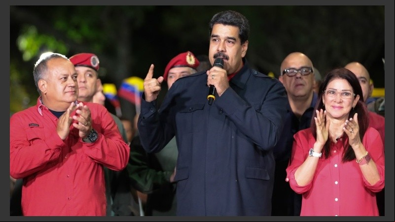 Maduro dijo que recibió llamadas de su pare de Bolivia, Evo Morales, y de Diego Armado Maradona.