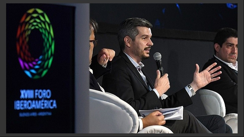 Peña disertó en el Foro Iberoamérica y habló con la prensa.
