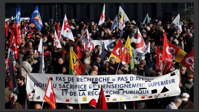 Las manifestaciones se multiplicaron este jueves en ciudades sas.
