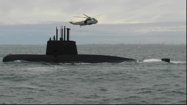La búsqueda del submarino se extiende en el mar.