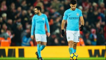 Según la crónica, Sergio Agüero no pesó en el área del local".