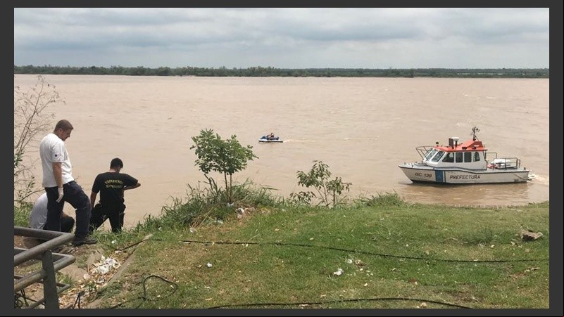 El hombre se cayó al agua el sábado pasado. Mismo lugar donde rescataron a un hombre el pasado sábado.