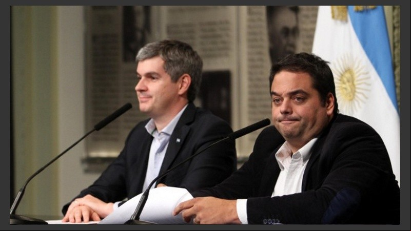 El ministro de Trabajo Jorge Triaca y el jefe de Gabinete Marcos Peña, defensores de la reforma.