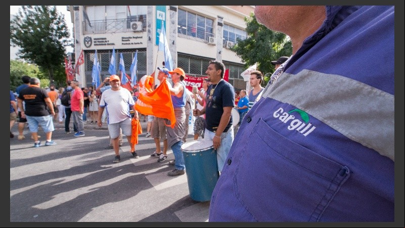 El miércoles hubo una audiencia en Rosario con protesta de los aceiteros.