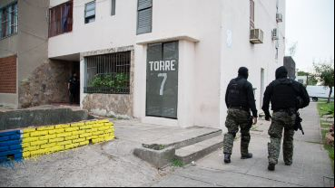 El despliegue se vio en las torres 6, 7 y 8 de Sánchez de Thompson y Laferrere.