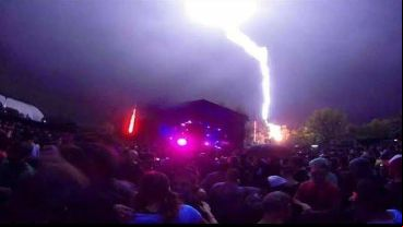 El momento de la caída del rayo.
