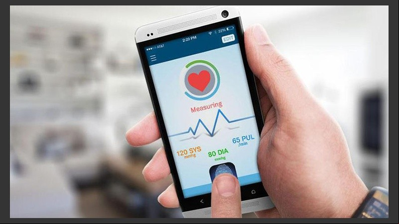 Se espera que en el futuro los smartphones sí funcionen efectivamente como tensiómetros.