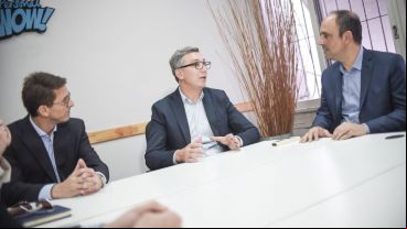 Carlos Moltini, CEO de Telecom, recibió al intendente santafesino José Corral.