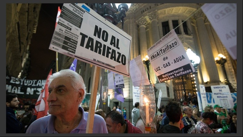 Rosarinos rechazaron el aumento en las tarifas.