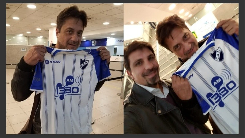 Gavira le regaló una casaca y el artista se la llevó para España.