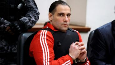 Ochoa fue con campera roja a escuchar la lectura de la condena.