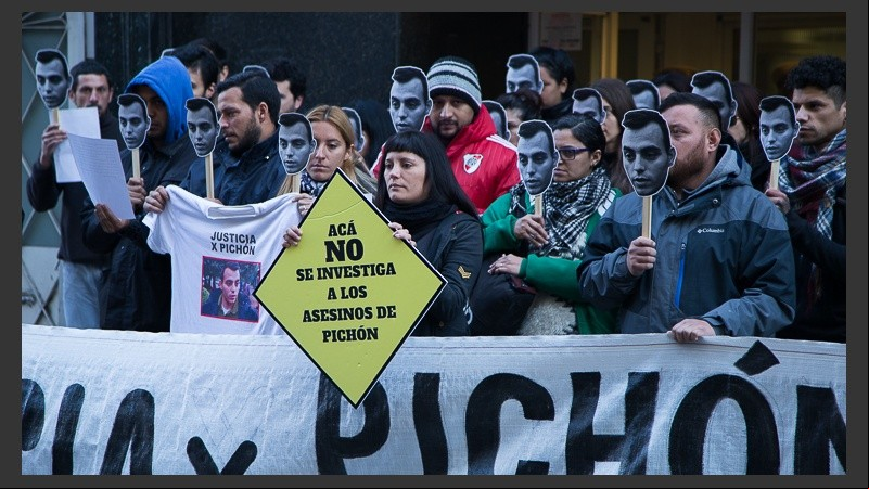 Pichón fue encontrado muerto el 21 de agosto de 2015 en el río Paraná, a la altura del Parque Urquiza.