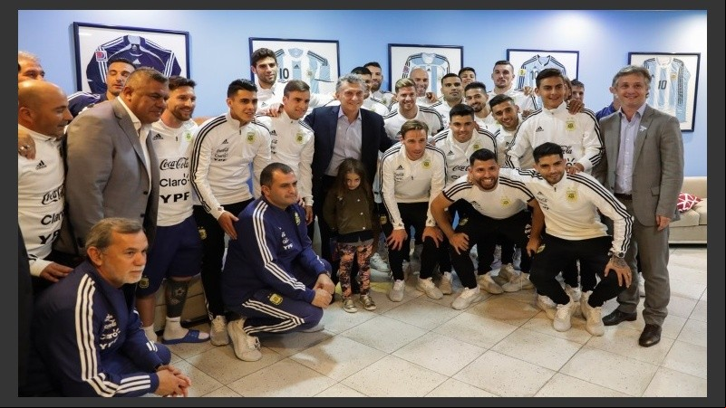 Macri, el día que despidió a la selección del país.