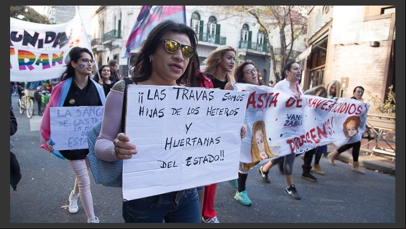 La manifestación se realizó en las calles céntricas de la ciudad.