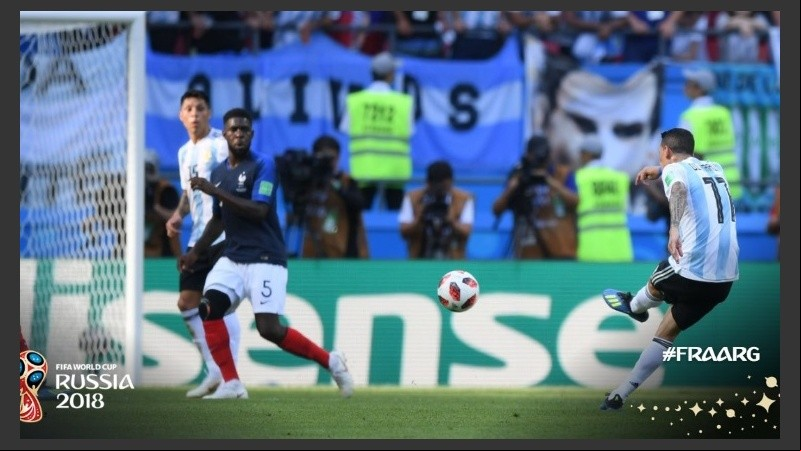 El rosarino ya sacó el zurdazo goleador. 