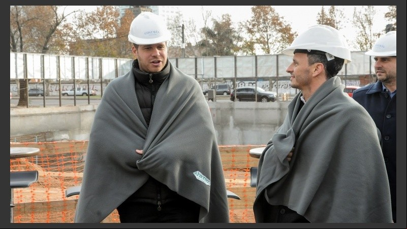 La recorrida por la zona de obras.