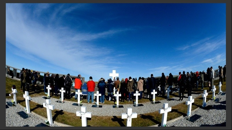 Familiares de soldados caídos también piden 
