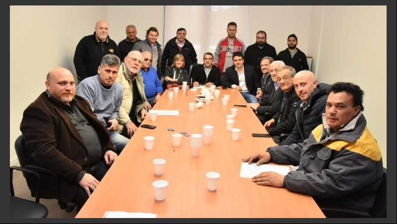 La reunión se realizó ante la presentación del proyecto de Uber en Rosario.
