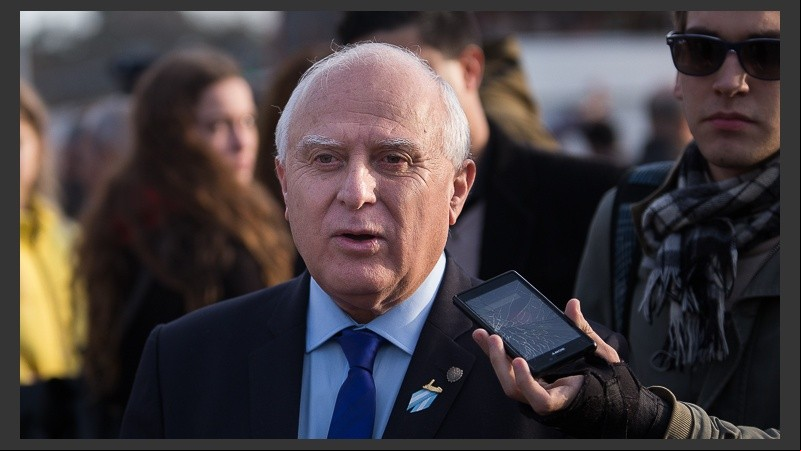 Lifschitz le puso techo a los sueldos estatales. 