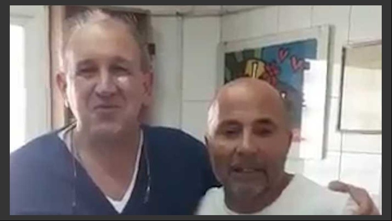 El Zurdo estuvo en una clínica de la zona sur.