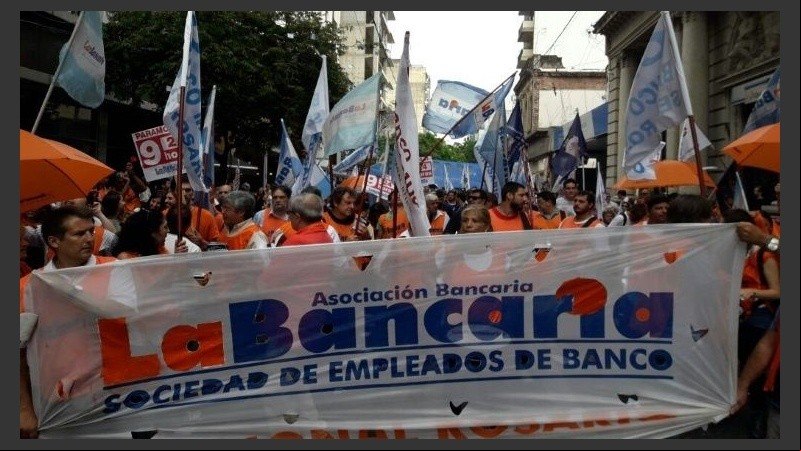La Bancaria se suma al paro y se movilizará en Rosario.