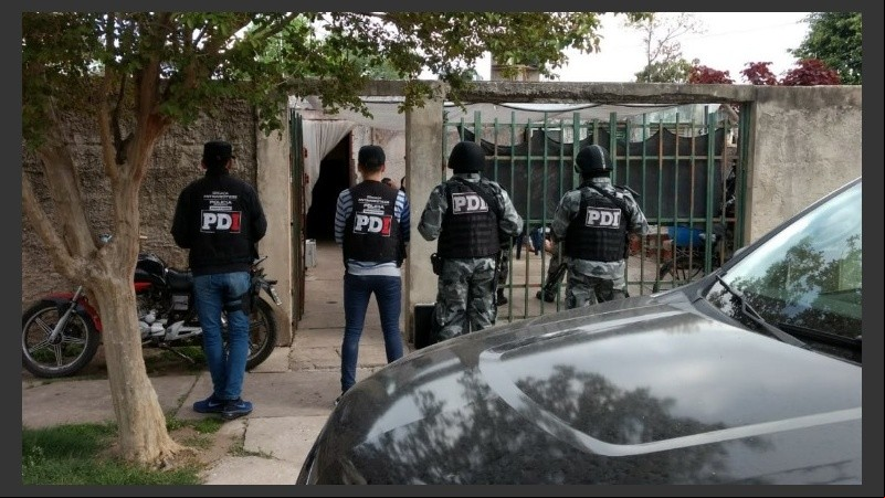 La PDI allanó un domicilio de Acoyte al 1400, en la zona sur.