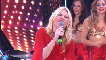 Esmeralda Mitre cantó (es una forma de decir) en ShowMatch.