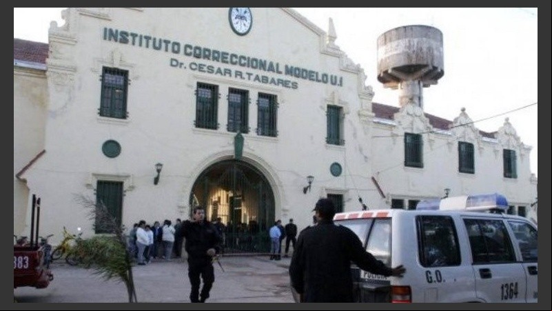 El hecho habría sido hace dos años en el penal de Coronda.